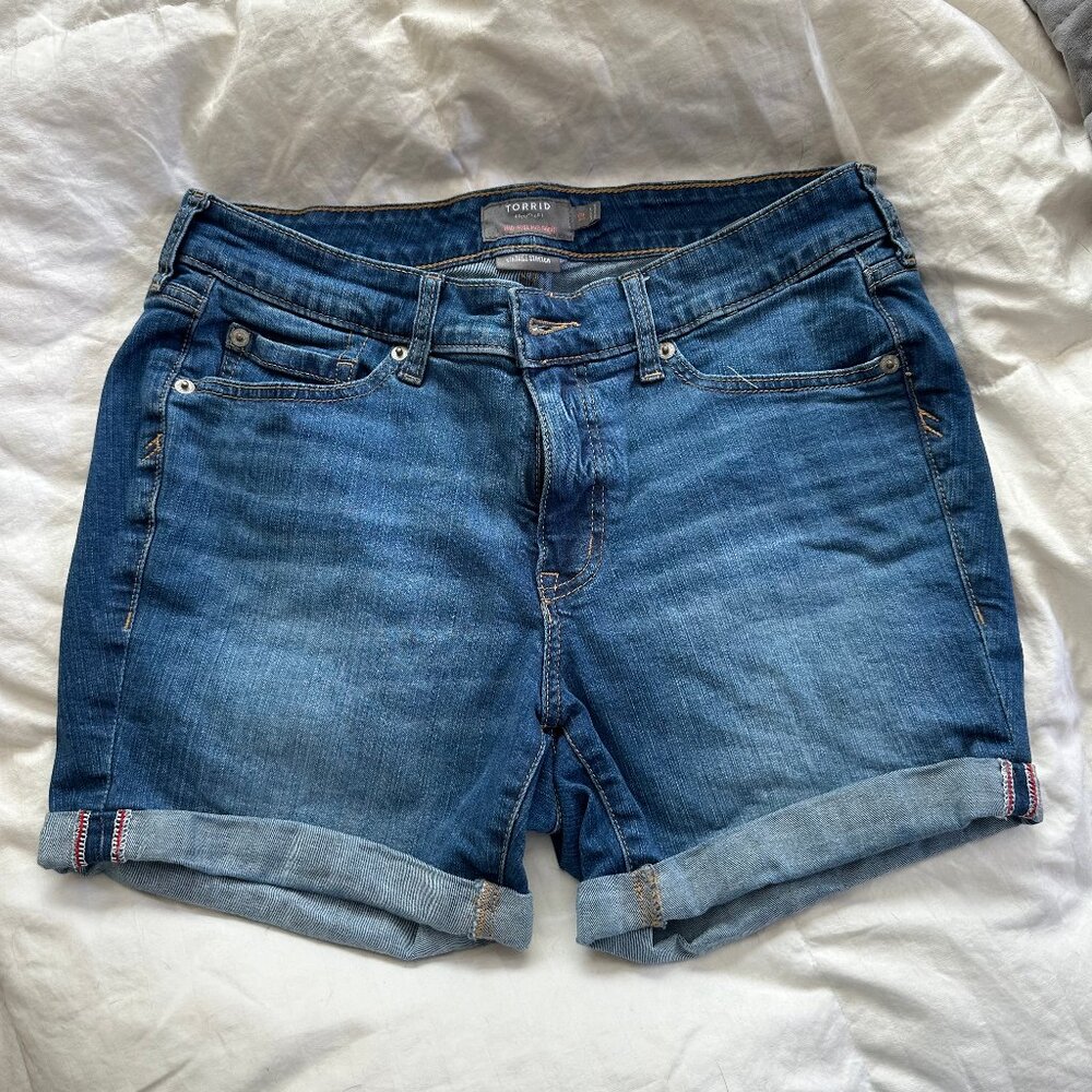 TORRID Mid-Rise Shorts